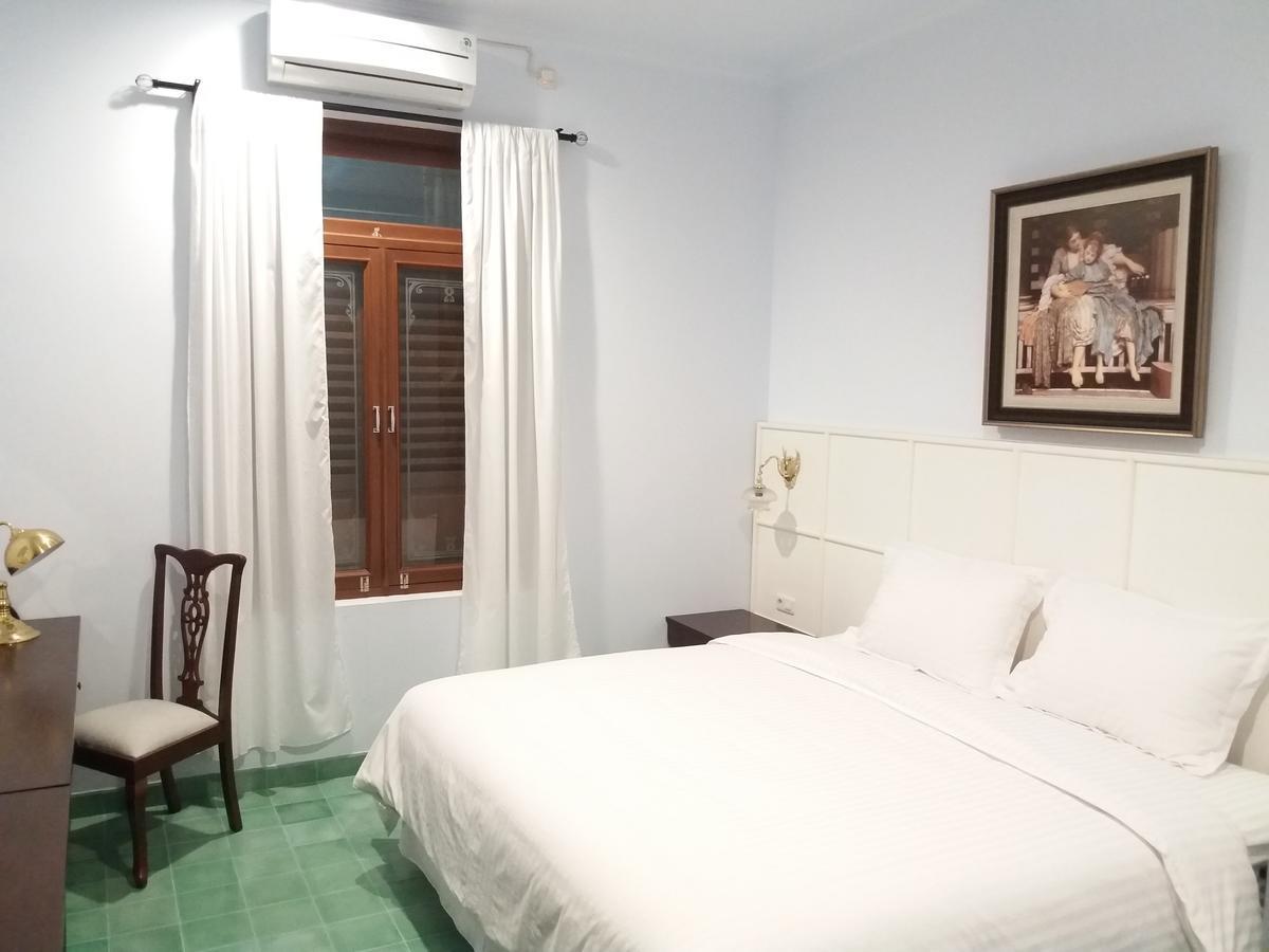 Griya Asih Hotel Yogyakarta Exterior photo
